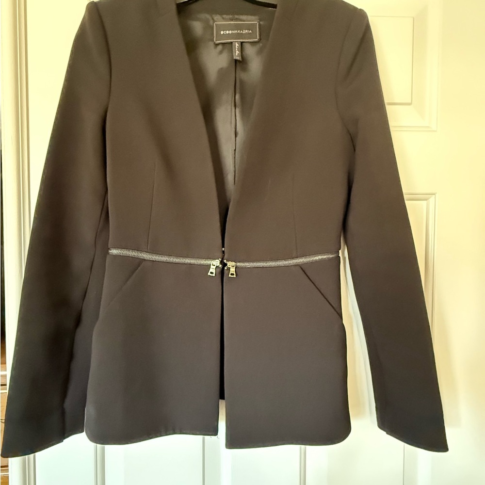 BCBGMaxAzria Black Zip-Up Blazer